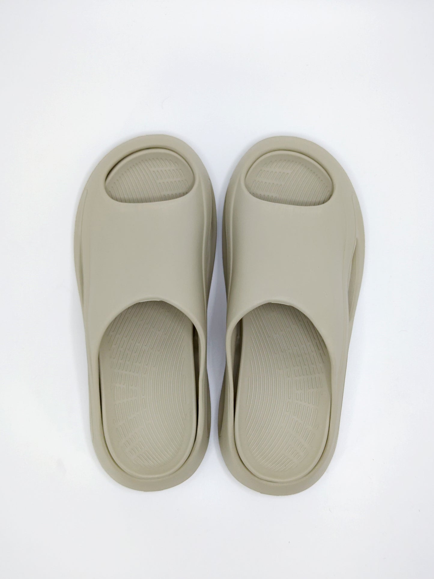 Modern Minimalist Slide for Men | Cream